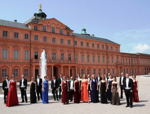 VR Schloss Rueckseite Rainer Wollenschneider.jpg